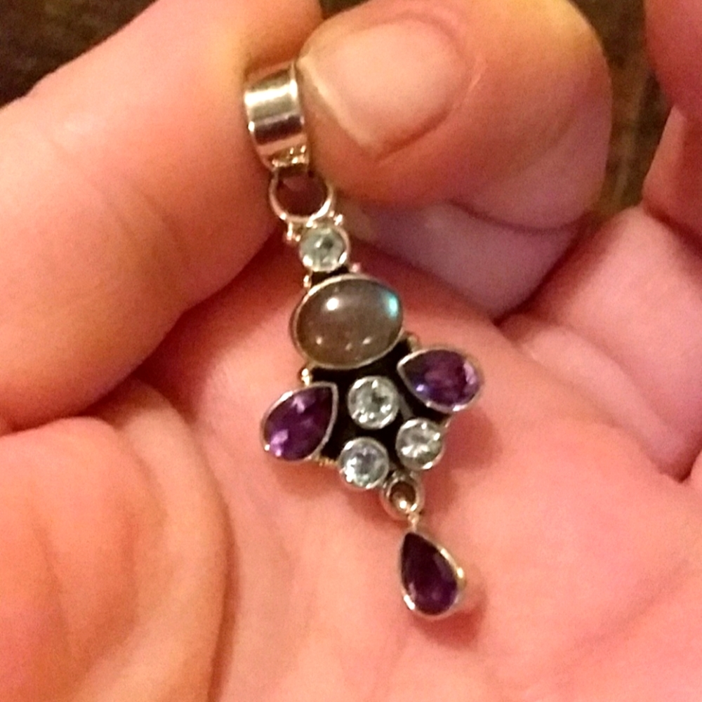 925 Silver Pendant with Labrodite & Amethyst